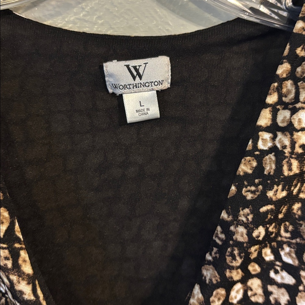 Worthington Black and Tan Patterned Blouse - Picture 2 of 7